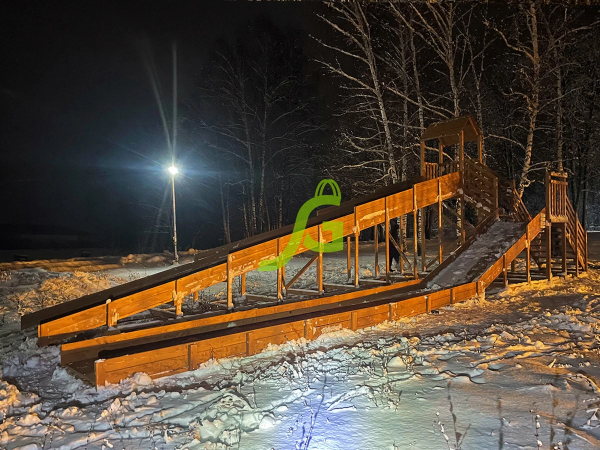 Зимняя горка "IgraGrad Snow Fox 12 м" с двумя скатами и выкатом 8 м